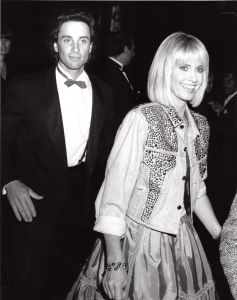 Olivia Newton John, and Matt Lattanzi 1987,  Los Angeles.jpg